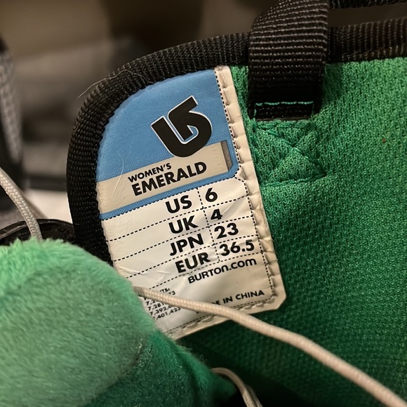 Burton emerald women’s snowboard boots 2011 - Picture 2 of 6
